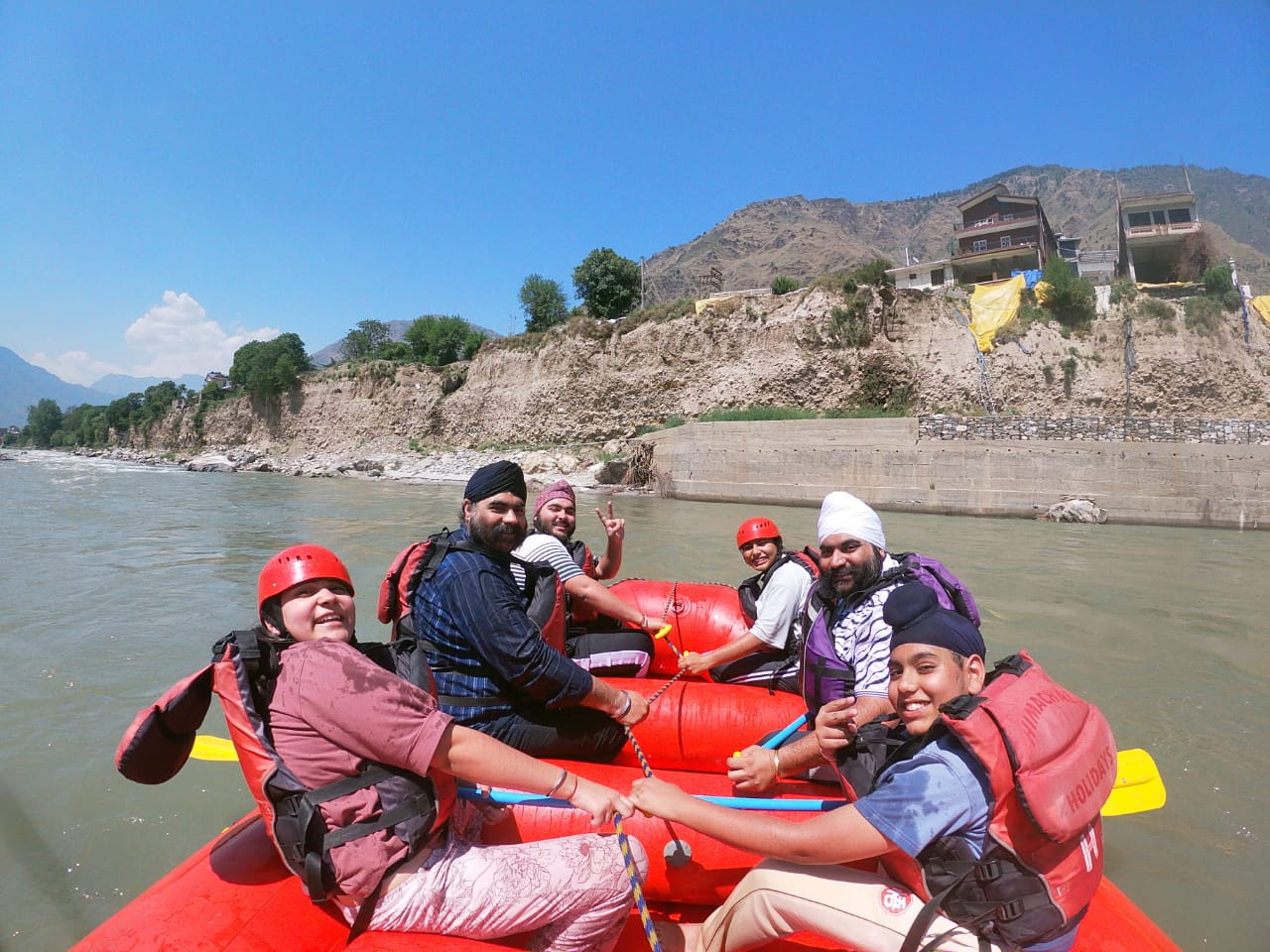 River Rafting in Kullu